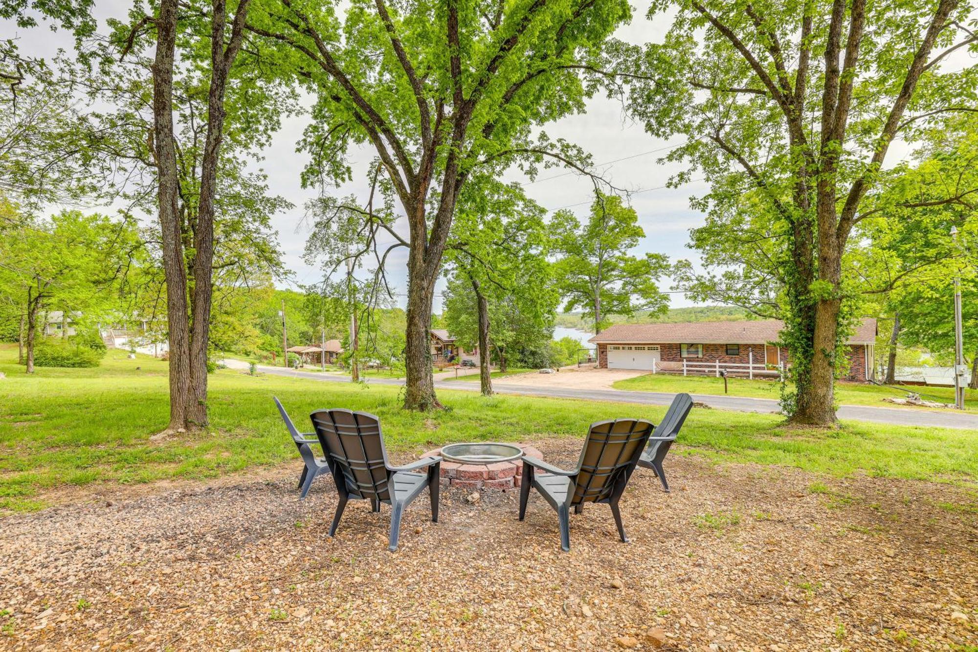 Shell Knob Home With Deck And Table Rock Lake View Exteriér fotografie